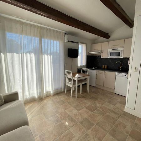 Appartement Pinede Piscine Clim Proche Plage Village Naturiste Агде Екстериор снимка