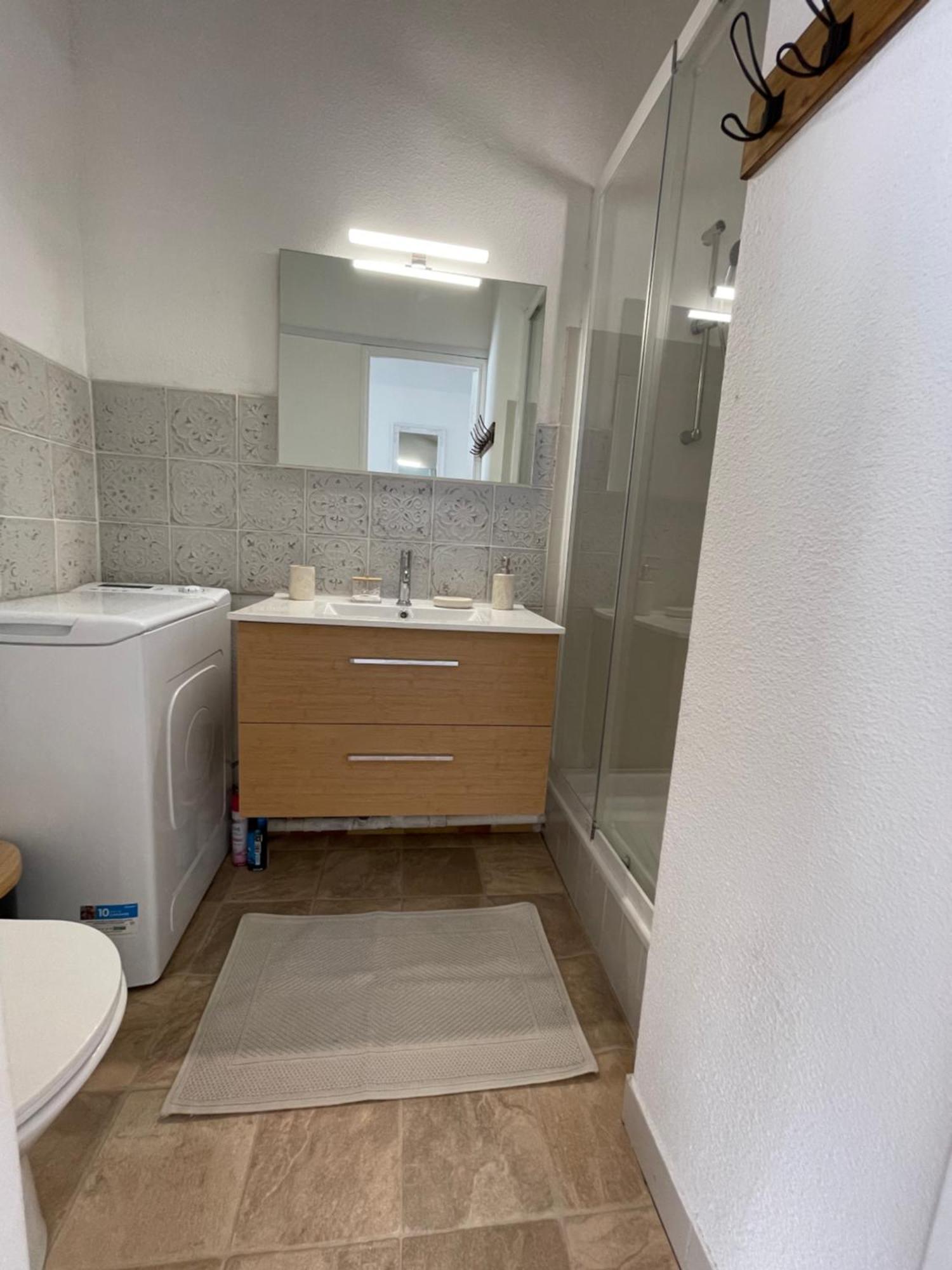 Appartement Pinede Piscine Clim Proche Plage Village Naturiste Агде Екстериор снимка